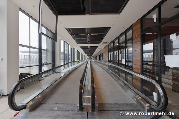 BER airport, Berlin: belt conveyor