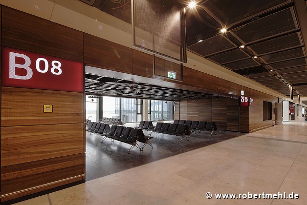 BER airport, Berlin: gate-lounge, fig. 1