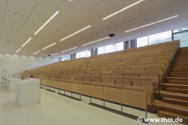 New Chemistry, JLU Gießen: great auditory, lower diagonal-view; photo: Staufenberg