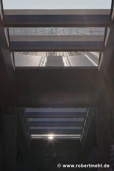 Leverkusen-Opladen railway-station: platform-roof top-view through stair sky-light