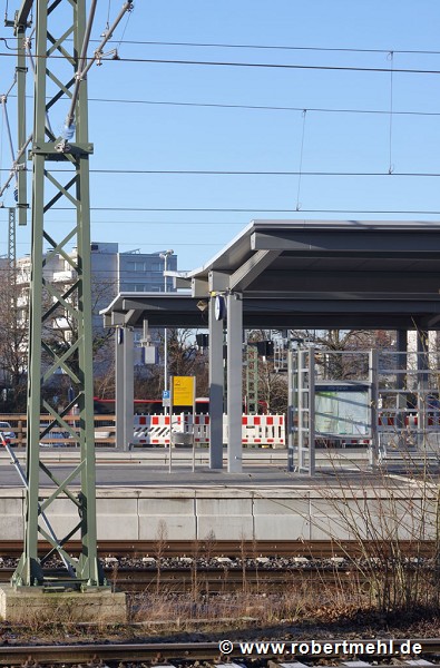 Leverkusen-Opladen railway-station: platform-roof