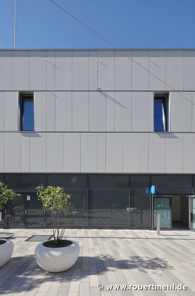 Forum Schwanthalerhöhe: Fassadenausschnitt, Hochformat