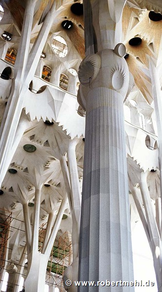 sagrada_stuetzen