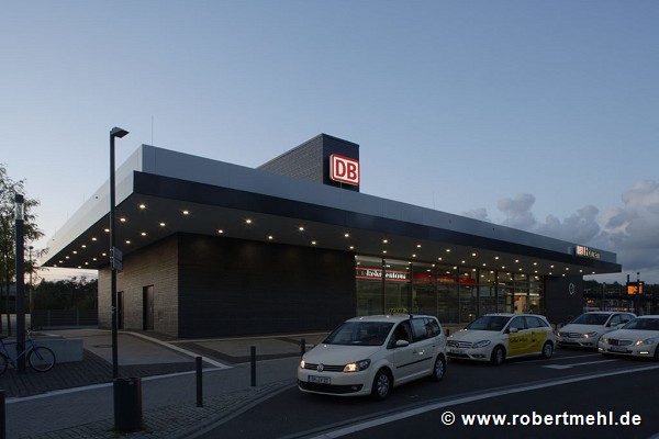 Horrem Station: Southwest view at dusk 2