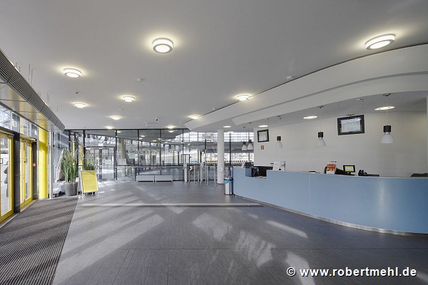 Lentpark: lobby & cash desk