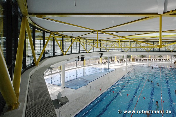 Lentpark: swimming pool & elevated ice rink 4