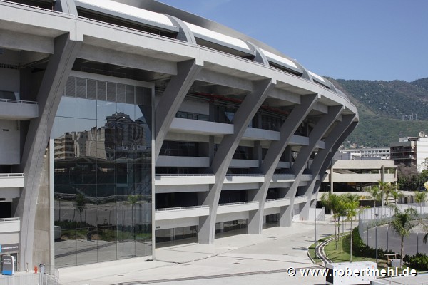 Maracanã stadium: southwestern view, far