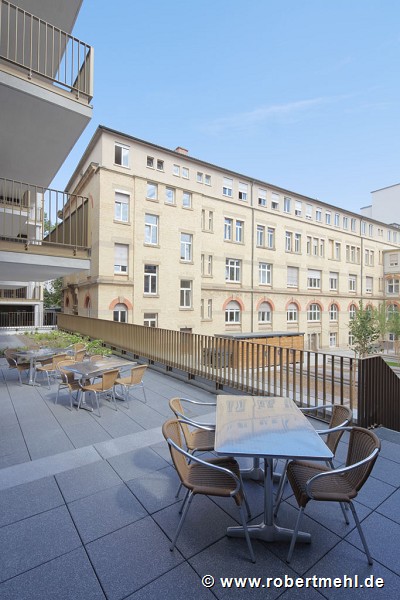 Röte-streetquarter-housing: day-hospital terrace