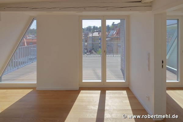 Röte-streetquarter-housing, historic refurbishment: roof-top-flat gallery, fig. 3