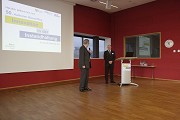 Prof. Dr. rer. nat. Oliver Weichold introduces Dr.-Ing. Till Büttner's speech