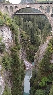 Richard Coray: Der größte Bogen des Soliser Viadukts spannt 42 Meter weit und liegt 85 Meter über Grund