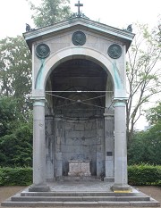 Congress Memorial: western view