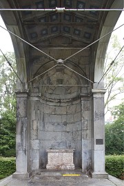 Congress Memorial: choir wall