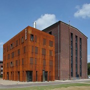 Fahrradparkhaus, Leverkusen-Opladen: Nachtaufnahmen